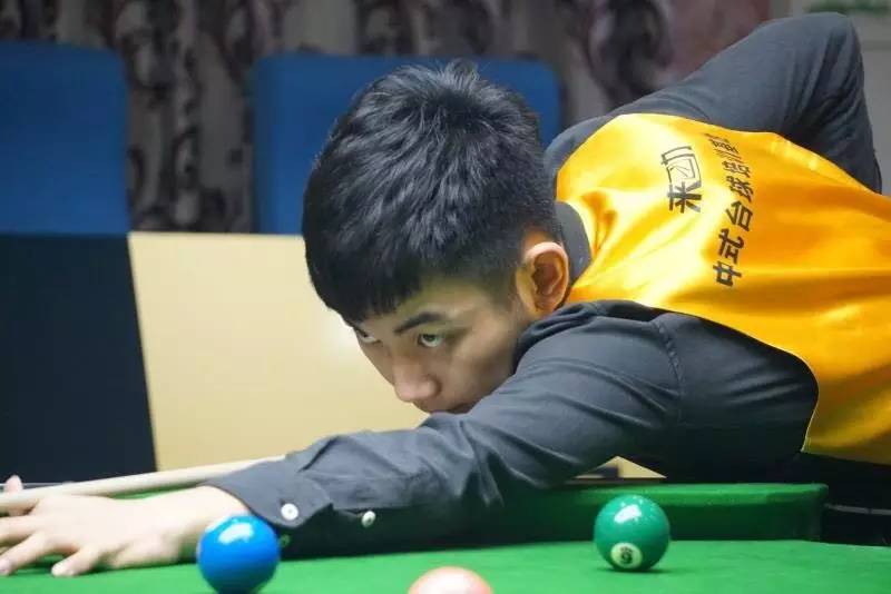 表现出色 表现出色