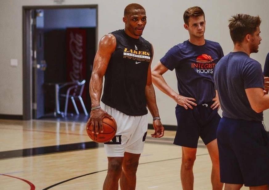 的联赛高压 的联赛高压