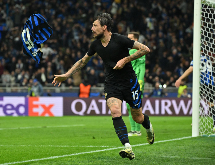 镜头扫过看 镜头扫过看